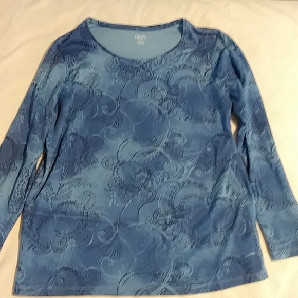 Falls creek long sleeve top - Picture 1 of 3